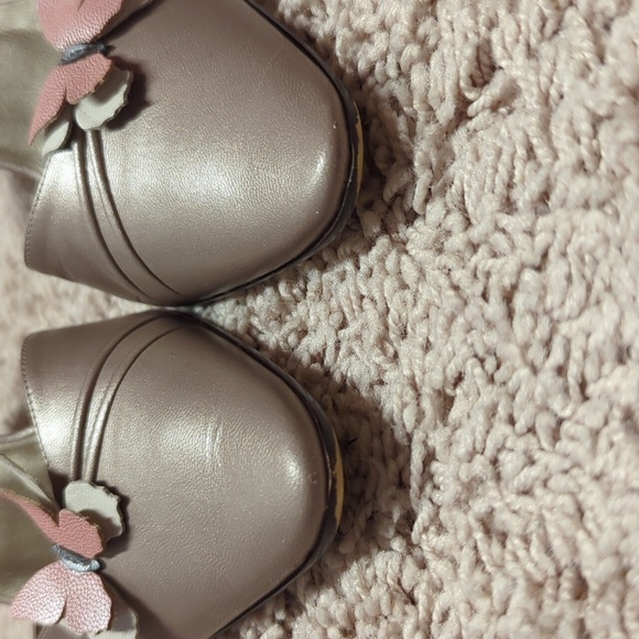 le Saunda Heels - Picture 7 of 10